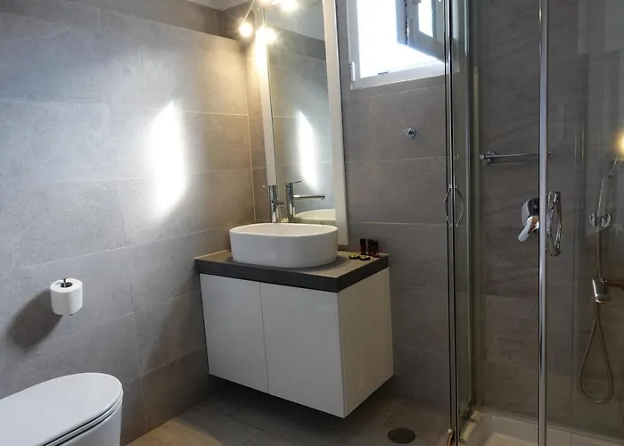 Modern Cycladic Sea View House *